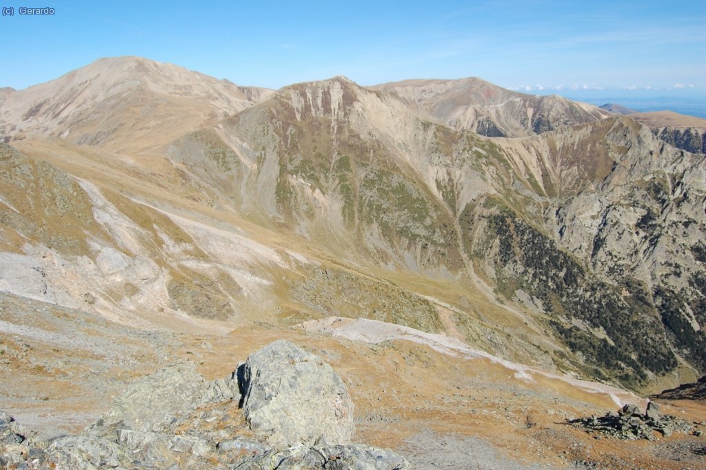 Bastiments i Gra de Fajol, aquest sobre la part alta de la Coma de l