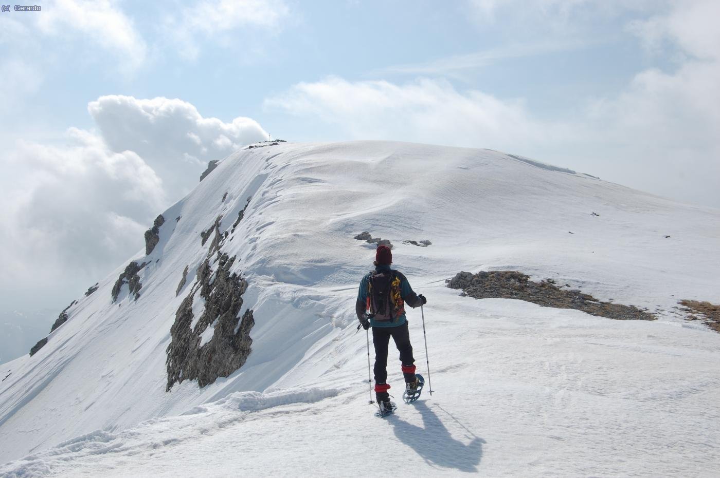 I aqu&iacute; ja surto jo molt a prop del cim.