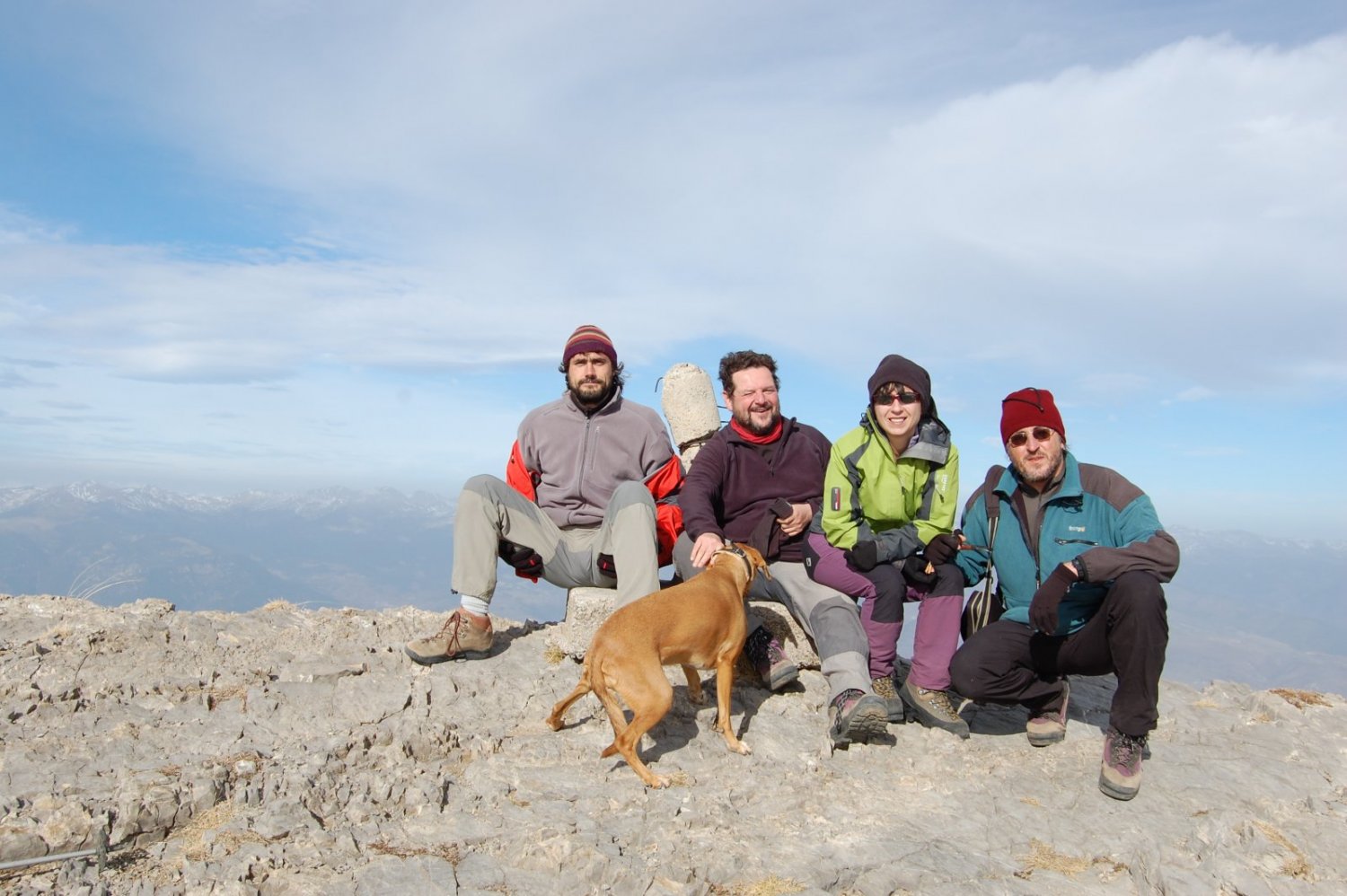 I tots al complet: Bitxe, Pep, Judit "Comhofaelvent" i jo mateix, amb la Mel, naturalment.