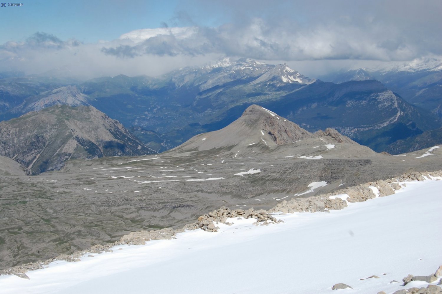 Hacia noroeste tampoco llega a vislumbrarse el Perdido.