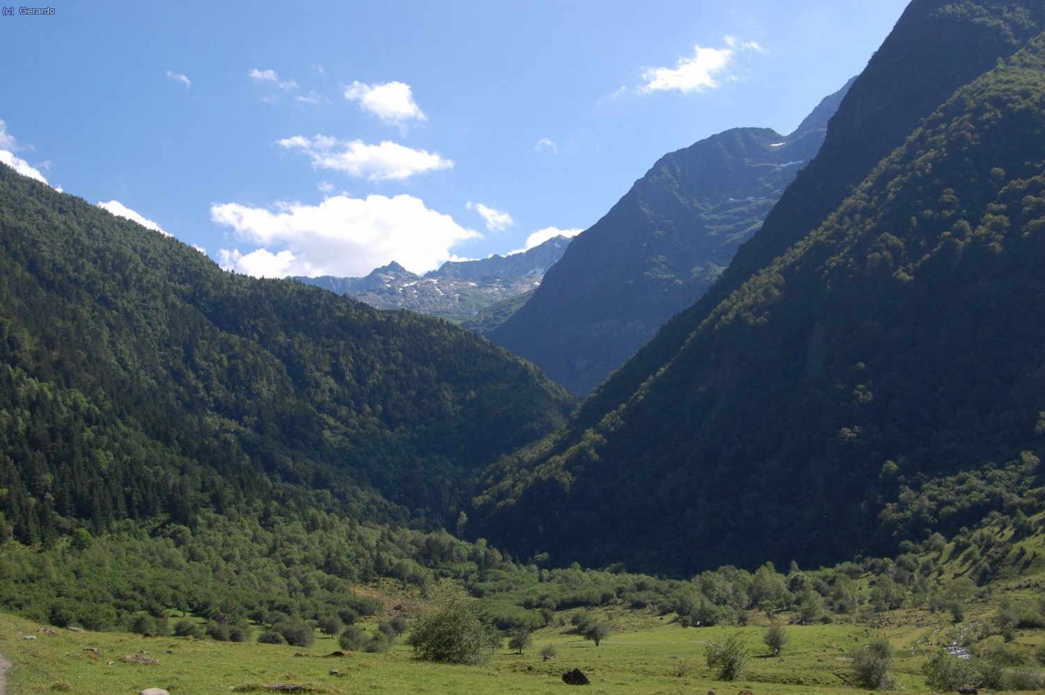 Desde las cercan&iacute;as de las granjas de Astau, mirando hacia el sur, de donde venimos.