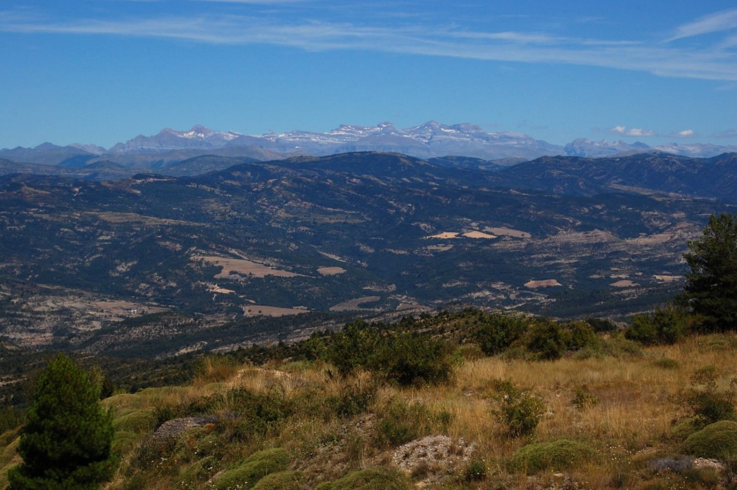 El sector del Monte Perdido desde el puerto de Monrep&oacute;s... Sieske hace malo mal&iacute;simo maloso.......