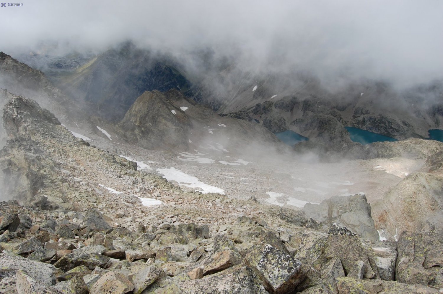 Un breve vistazo hacia la cuenca de Arriel, desde donde hemos subido.