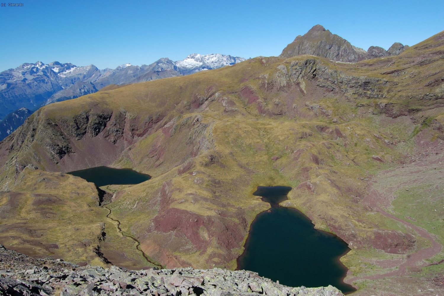 Otra perspectiva de los ibones de Barleto, con Perdido, Munia y Fulsa...
