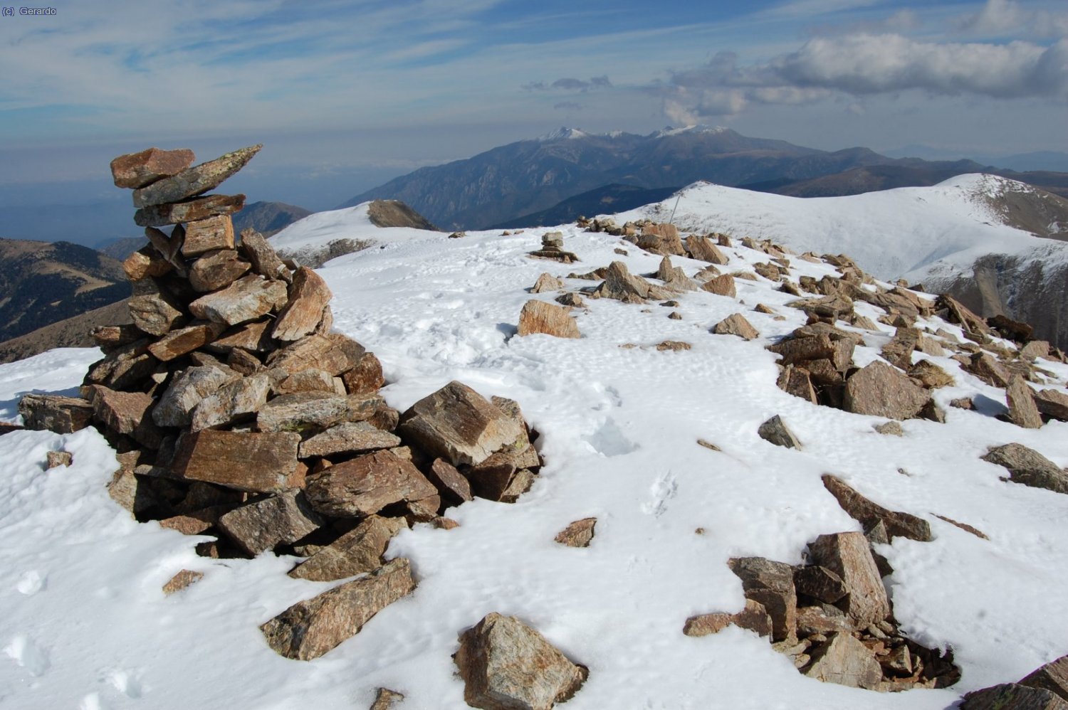 Cim del Bacivers, amb el Canig&oacute; al fons.