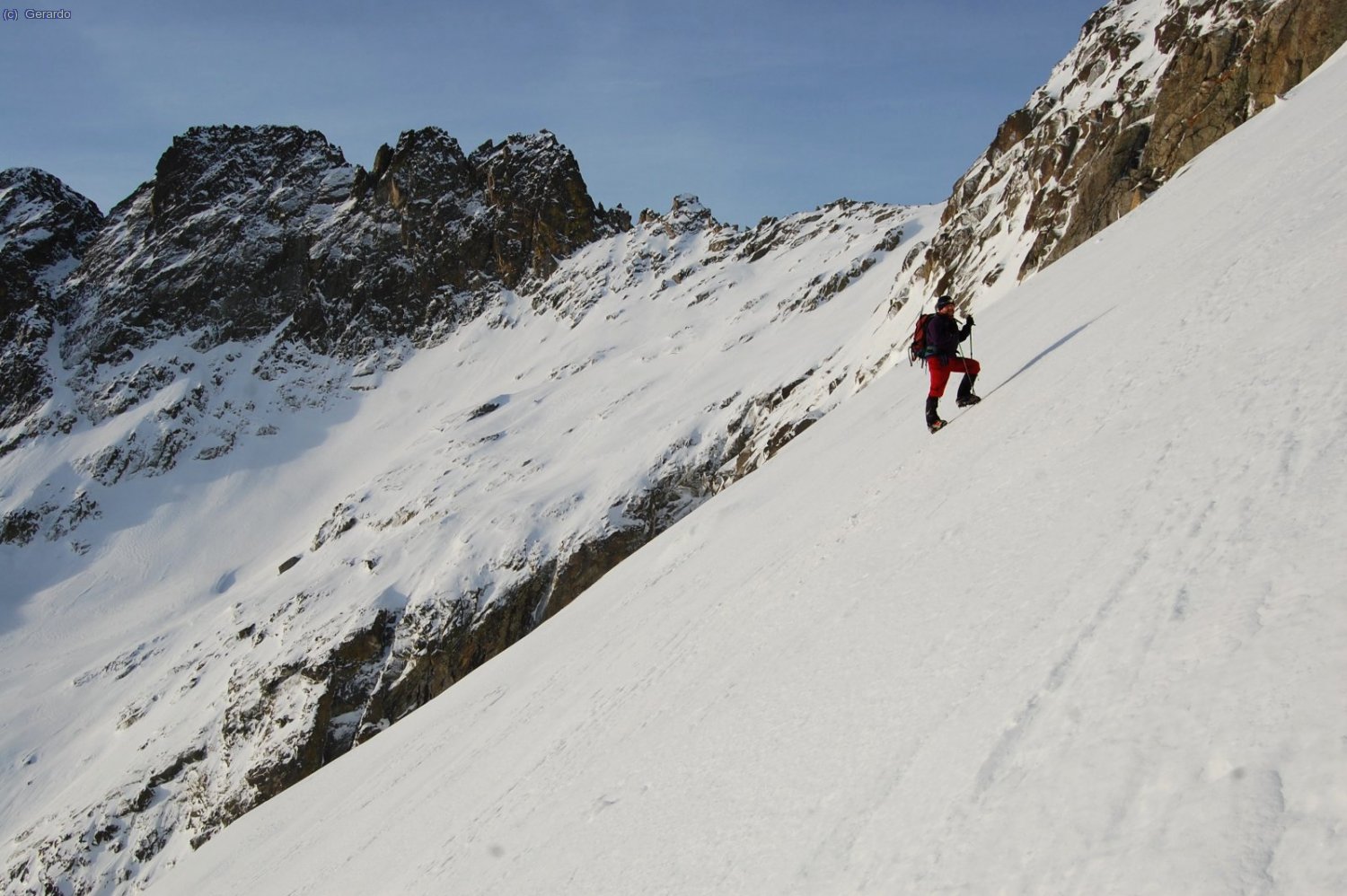 Al fondo en el centro el Collado Obago, y a la izquierda el Perdigueret.