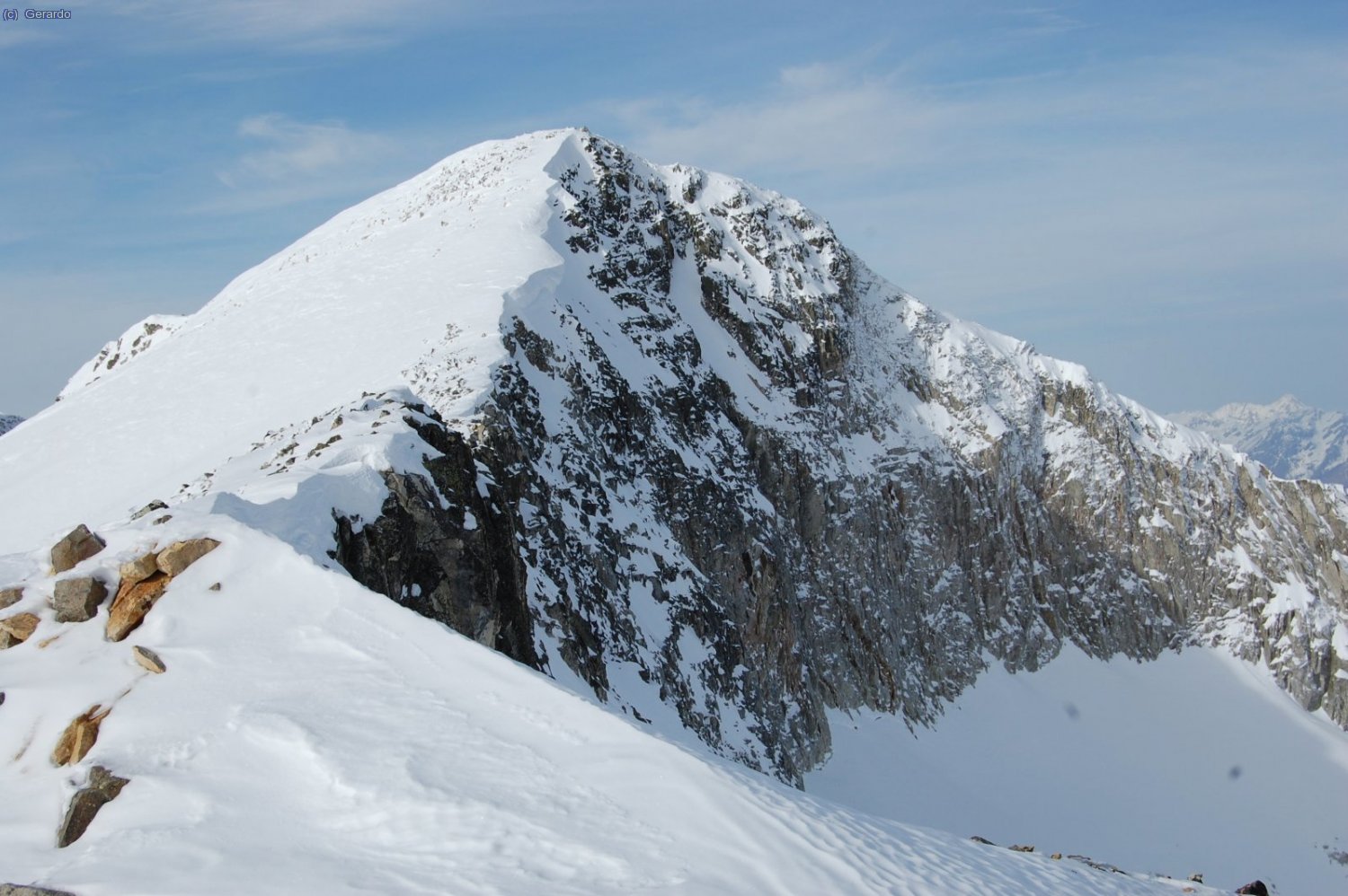 Magn&iacute;fica la pir&aacute;mide final de la monta&ntilde;a.