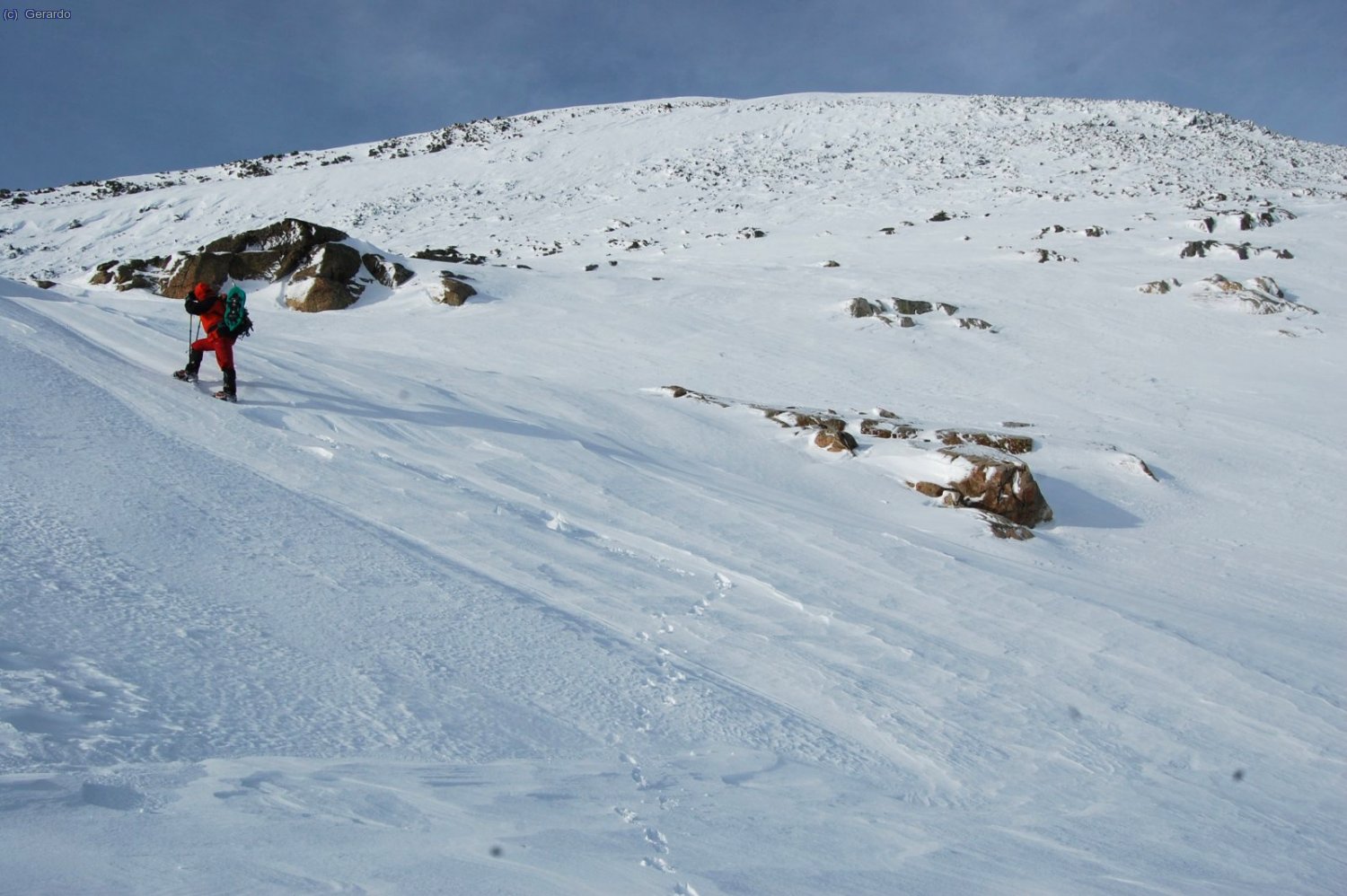 A partir de aqu&iacute; viene lo m&aacute;s duro, porque son pendientes sostenidas y duras que miran a nordeste, donde hay m&aacute;s nieve sin transformar de las &uacute;ltimas nevadas.