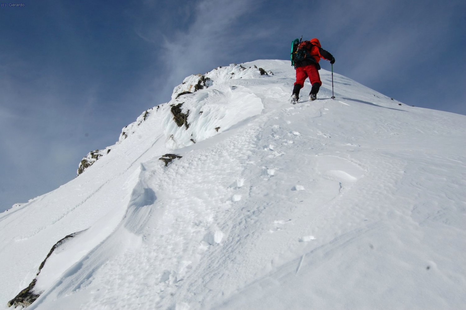 Pep sigue delante en esta remontada final anterior al sector m&aacute;s horizontal del lomo cimero.