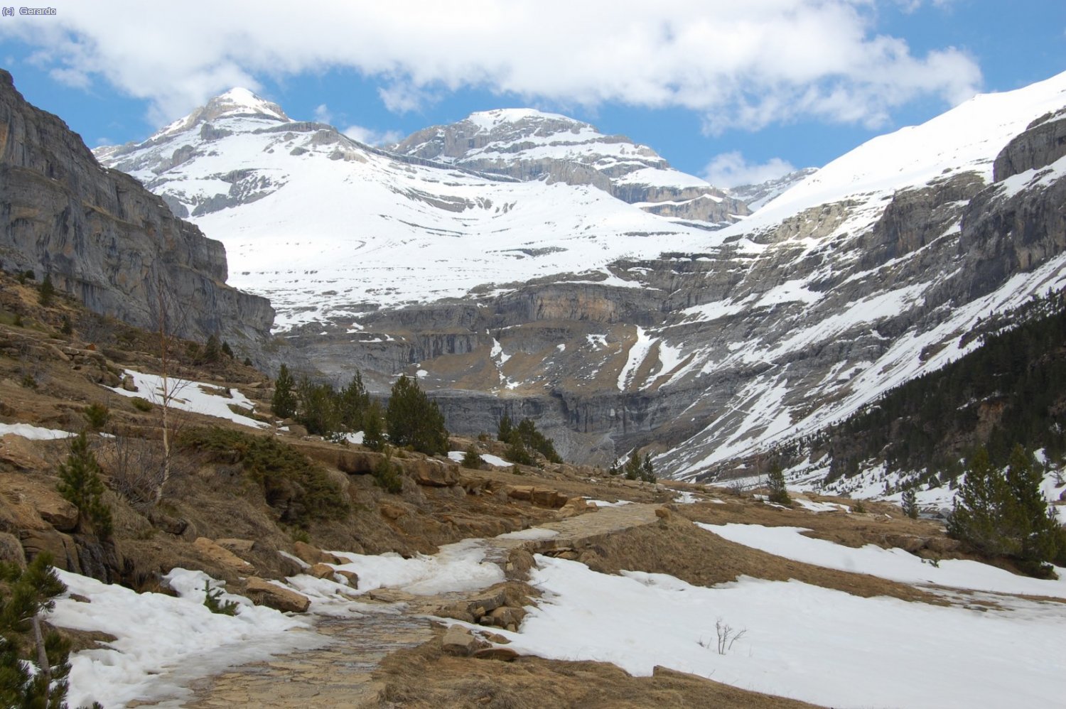 Soaso, con Perdido y Soum al fondo.
