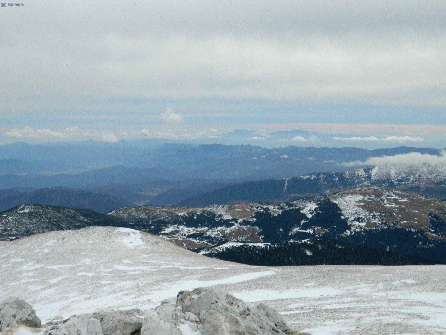 Hacia el sur, con Montseny-Matagalls al fondo.