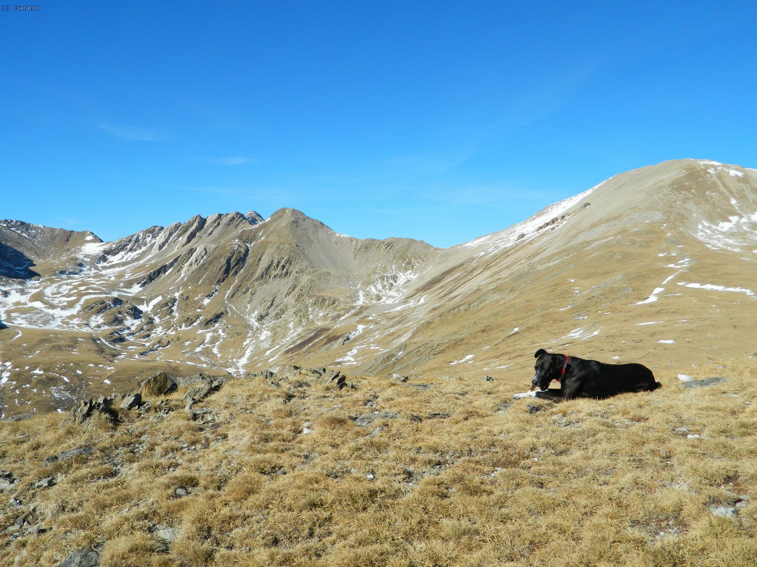 I des del coll, mirant a nord, Bastiments i Infern.