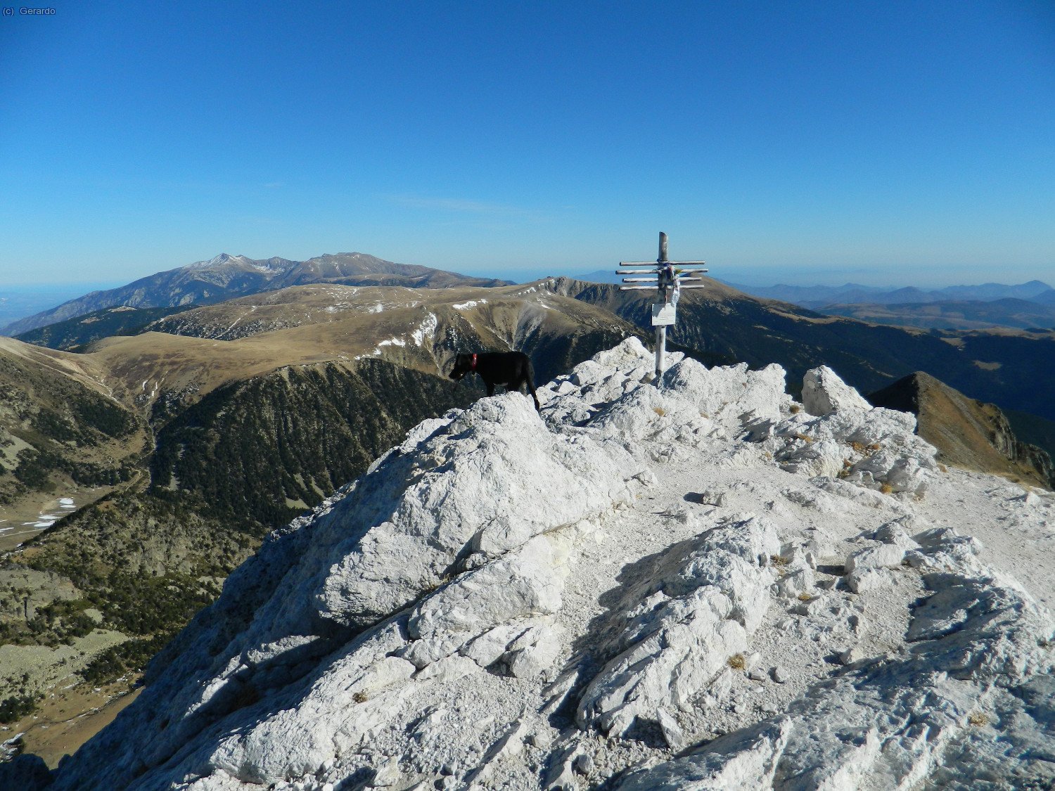 Al cim, mirant cap a l