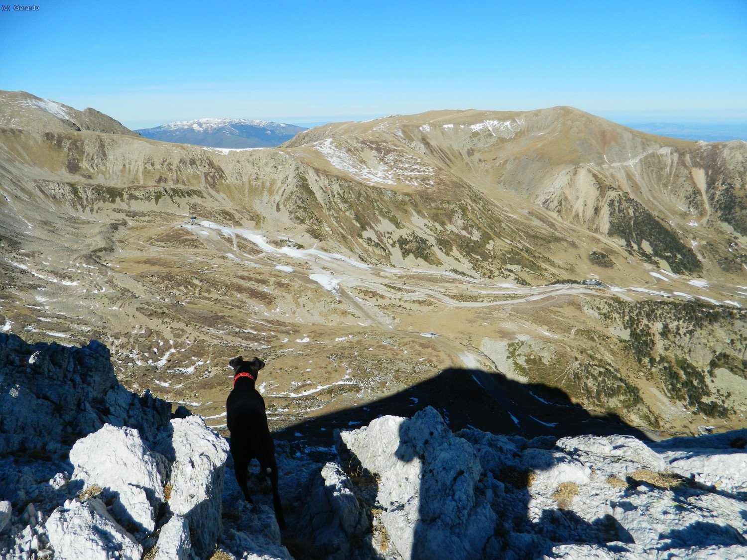 Cap a nord-nordest, amb el Circ d