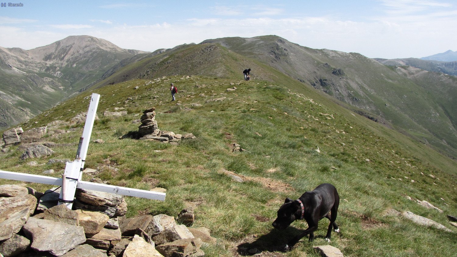 Desde la cima del Fontlletera, la cadena hacia el norte.