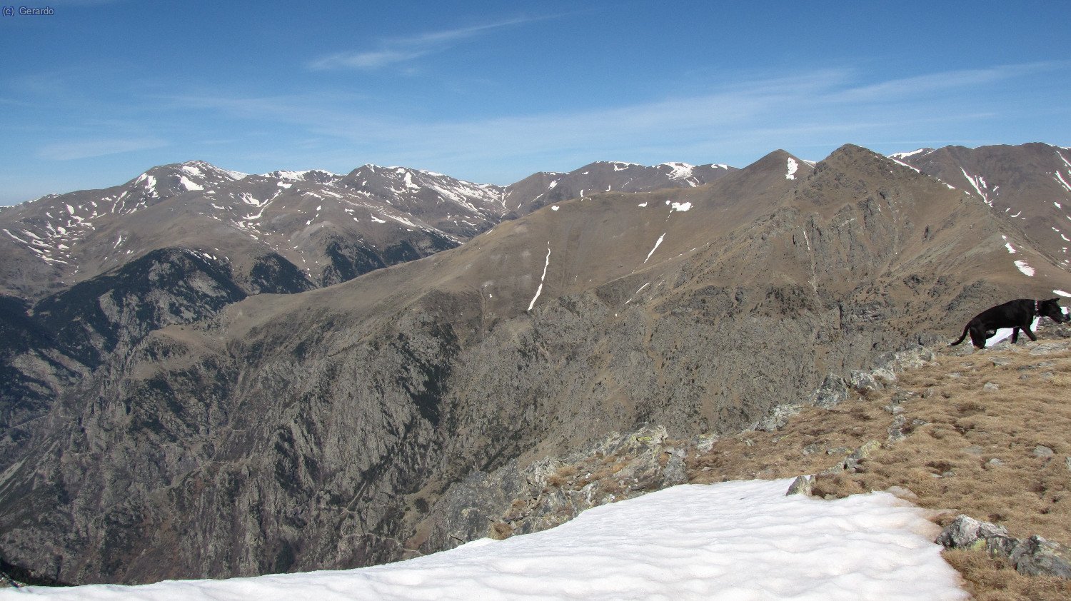 ...a noroeste, desde el Puigmal a las cimas de Núria...