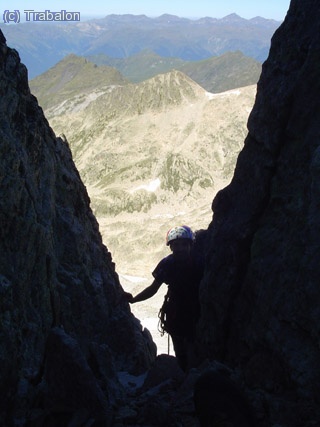 Julito acabando el primer largo de IV