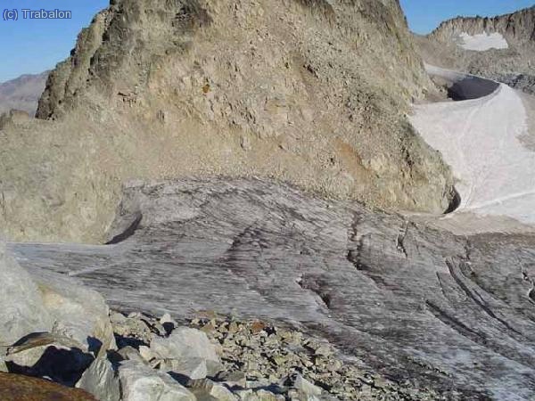 eçEntrando en el glaciar. Ojo, se esta volviendo peligroso de verdad