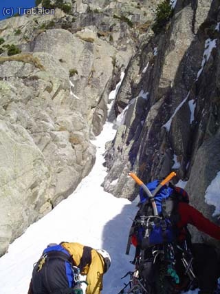 A pie de v&iacute;a de nuevo. Y vaya sol que le da ahora!