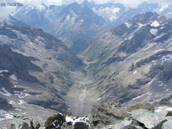 Valle de Etan&ccedil;ons desde la cima