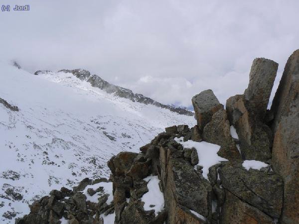 Rocas cimeras y Maladeta