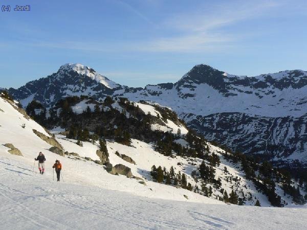 Vista al Salvaguard&iacute;a y Pico de la Mina