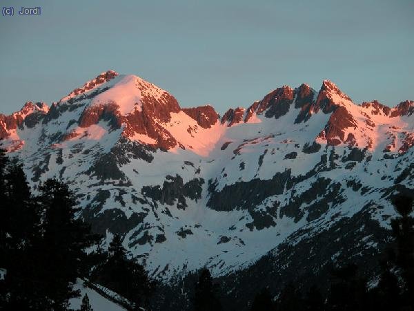 Primeras luces en el Mall Pintrat