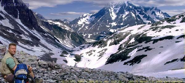 Panor&aacute;mica de los Ibones de Batans y pico Vignemale (cara norte).