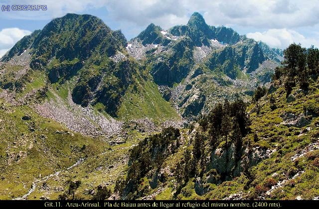 &Aacute;reu-Arinsal. Pla de Baiau antes e llegar al refugio del mismo nombre.