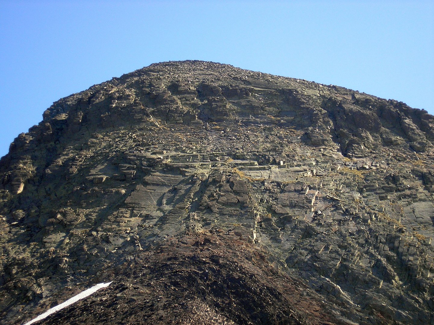 Desayunando a las 8:30 decidimos subir por ah&iacute; a la punta del Sabre. Parece chungo pero nos fiaremos de las rese&ntilde;as...