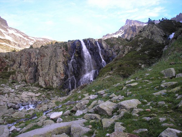 Primer salto de agua importante
