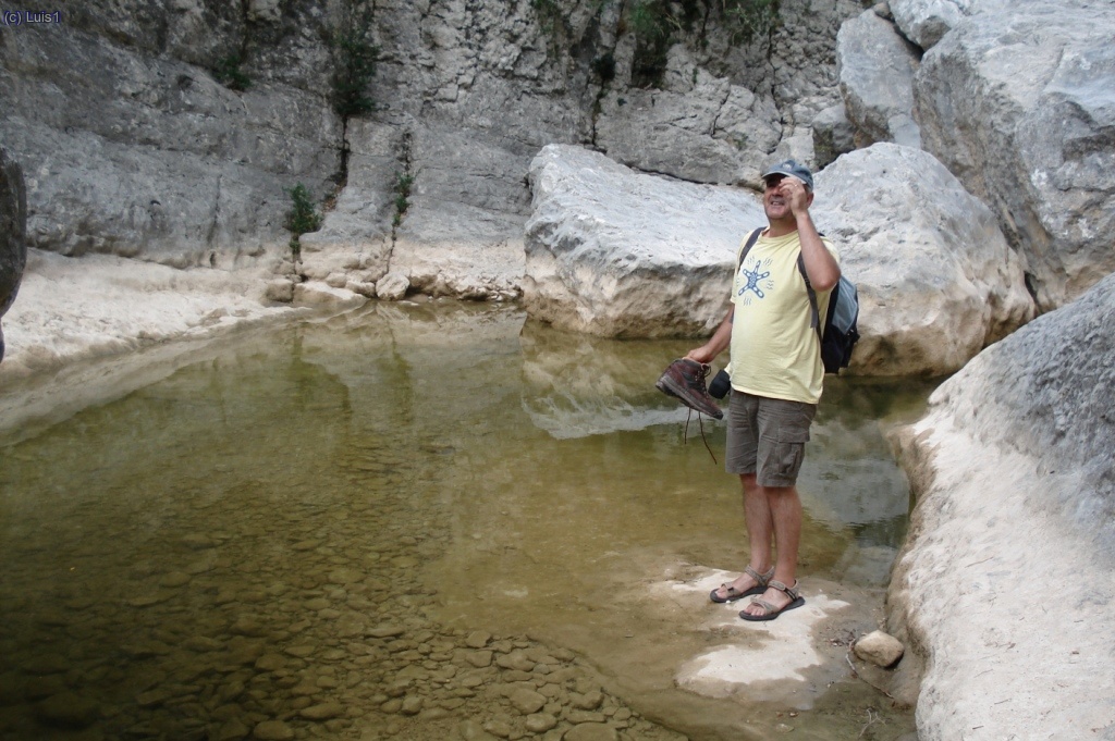 "Paso de Chancla" as&iacute; lo bautizamos ya que no se pod&iacute;a pasar por ning&uacute;n lateral y no llegar a la rodilla el agua.