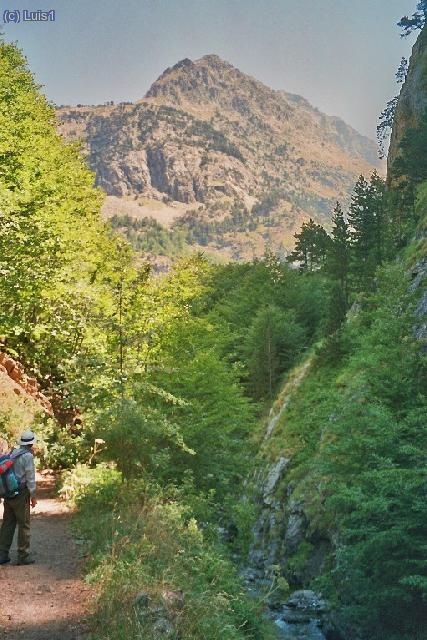 Subiendo por Aguas Limpias