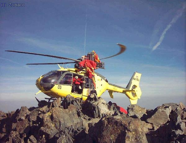 desgracia en el techo de Cataluña, rescate aereo de una herida