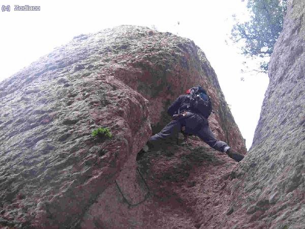 Japallas en el cuarto tramo, hace falta abrir las piernas para superarlo