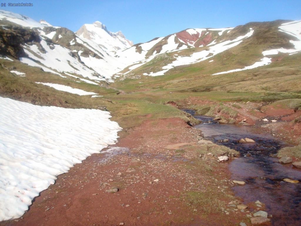 De camino al Ibon de Estanes