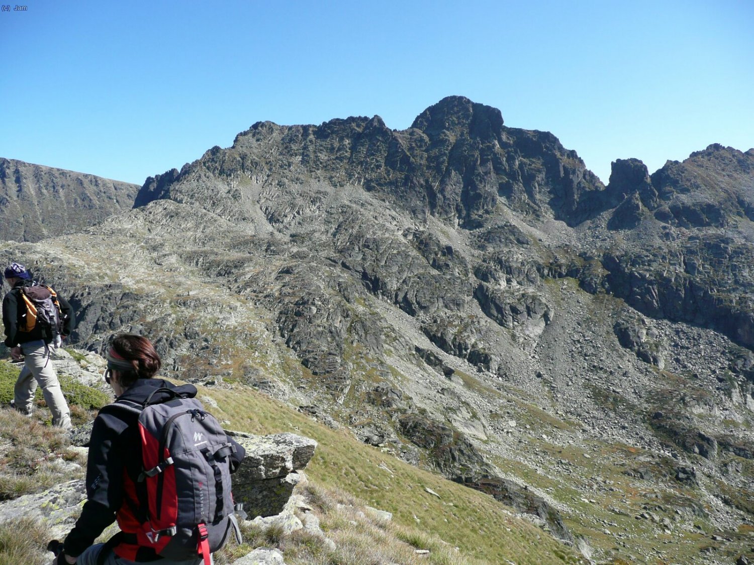 Ja baixant veiem al fons el Pic d’Escobes.