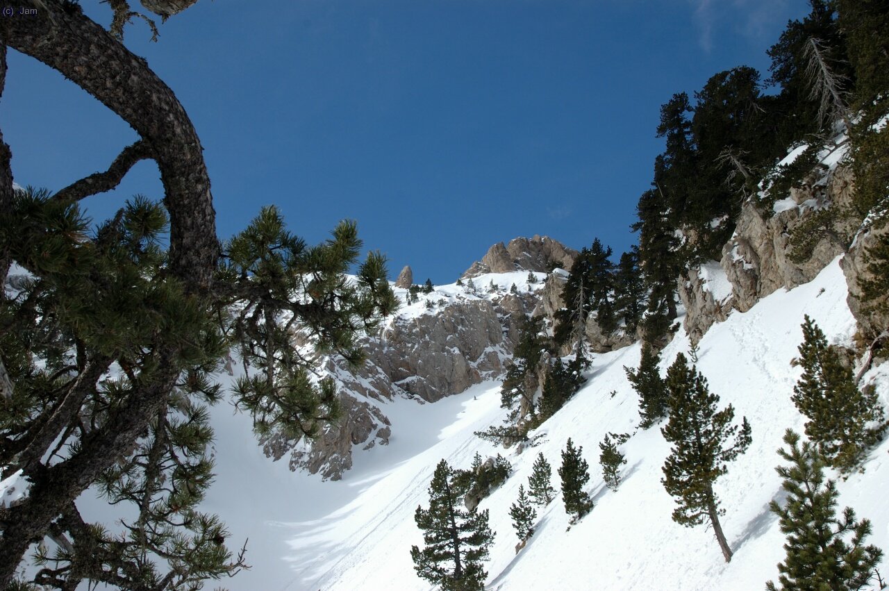 Aixo es la part final de la canal del Verdet al fons la collada del Verdet.
