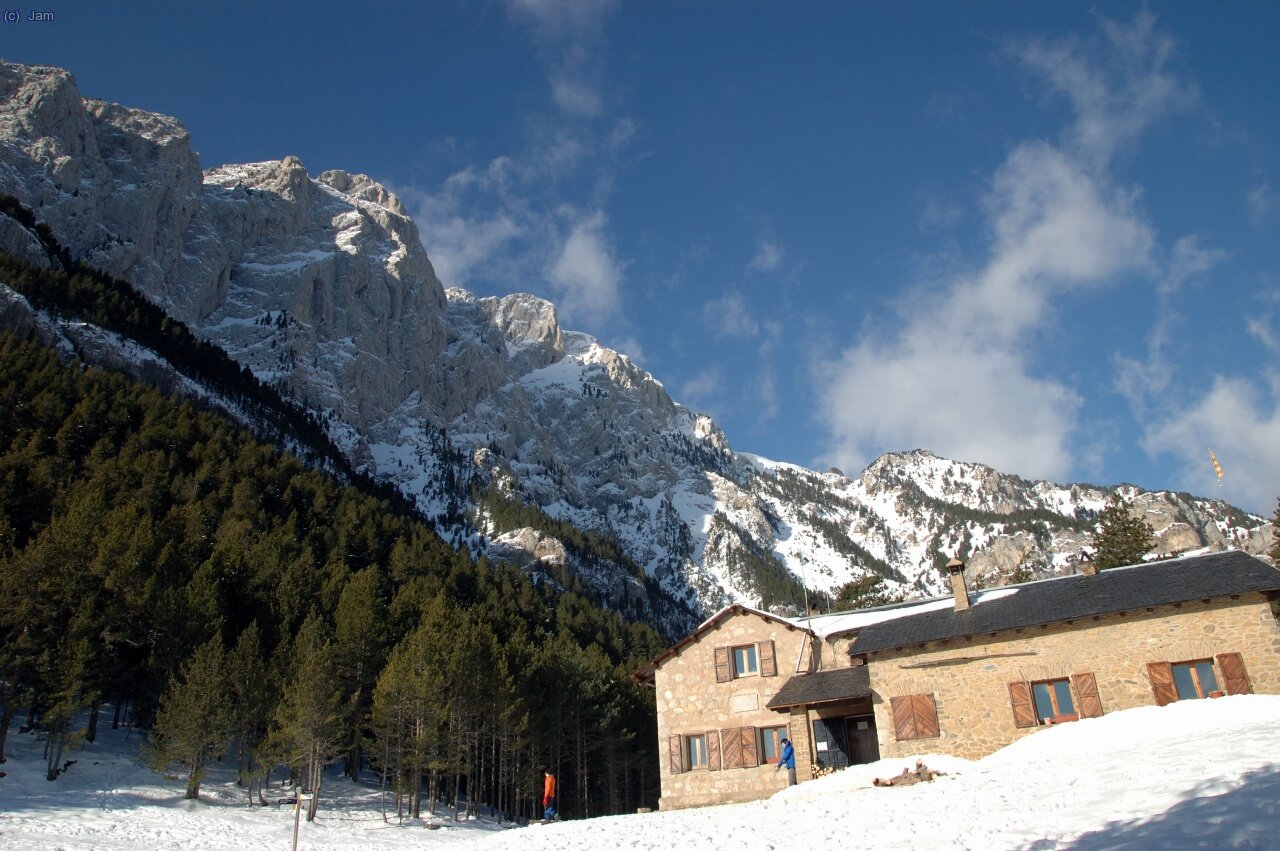 El refugi Estasen a ple sol, realment avui no ens hi hem posat gaire aviat.