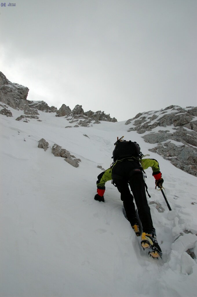 Millor que passi la Montse davant.