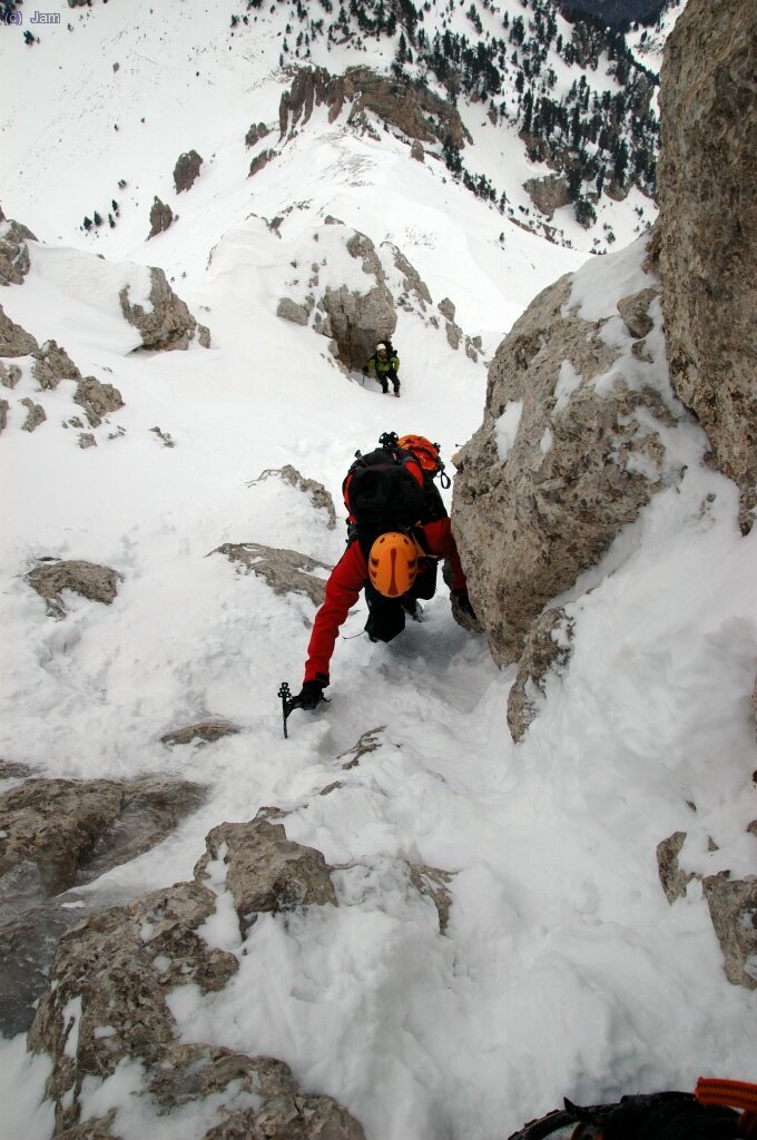 El piolet es una bona ajuda.