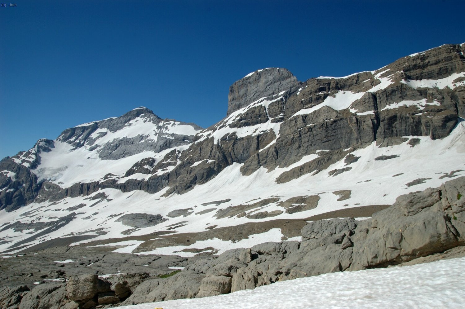 Des de aqu&iacute; un altre vista dels omnipresents Mont Perdut i Cilindro.
