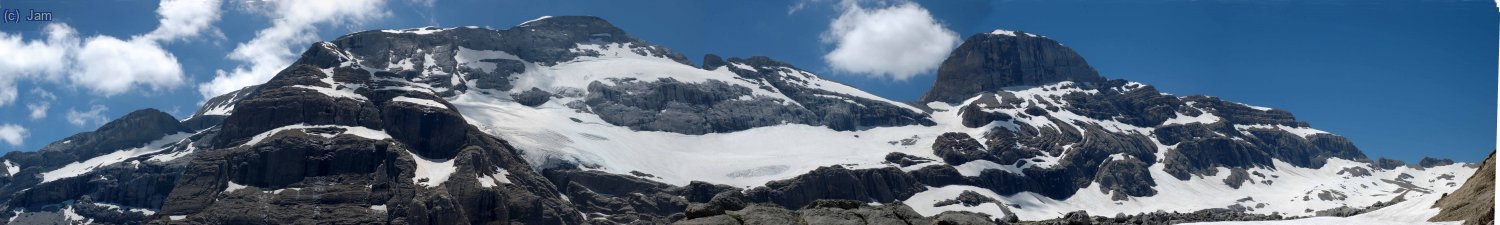 I aqu&iacute; un altre cop el Mont Perdut i el Cilindre.
