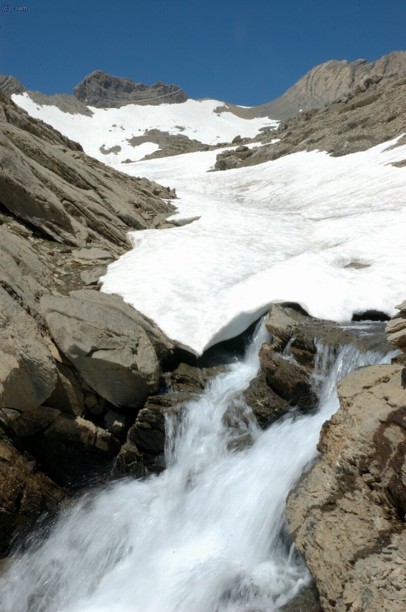 Aigua a vora del Balc&oacute;.