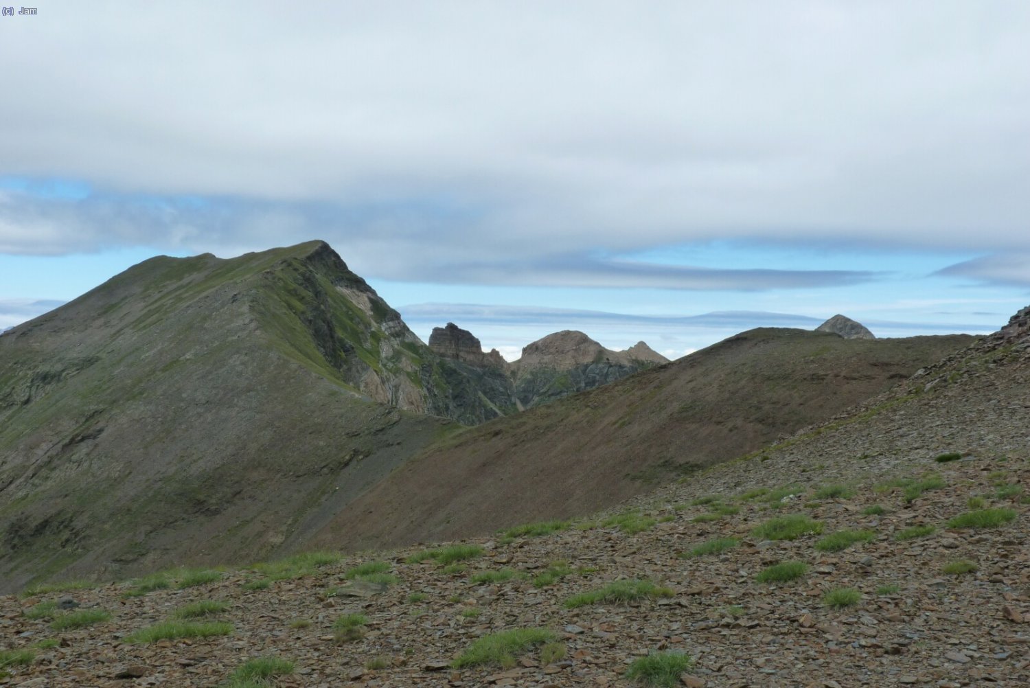Cam&iacute; de l’Eina veiem la Torre d’Eina.
