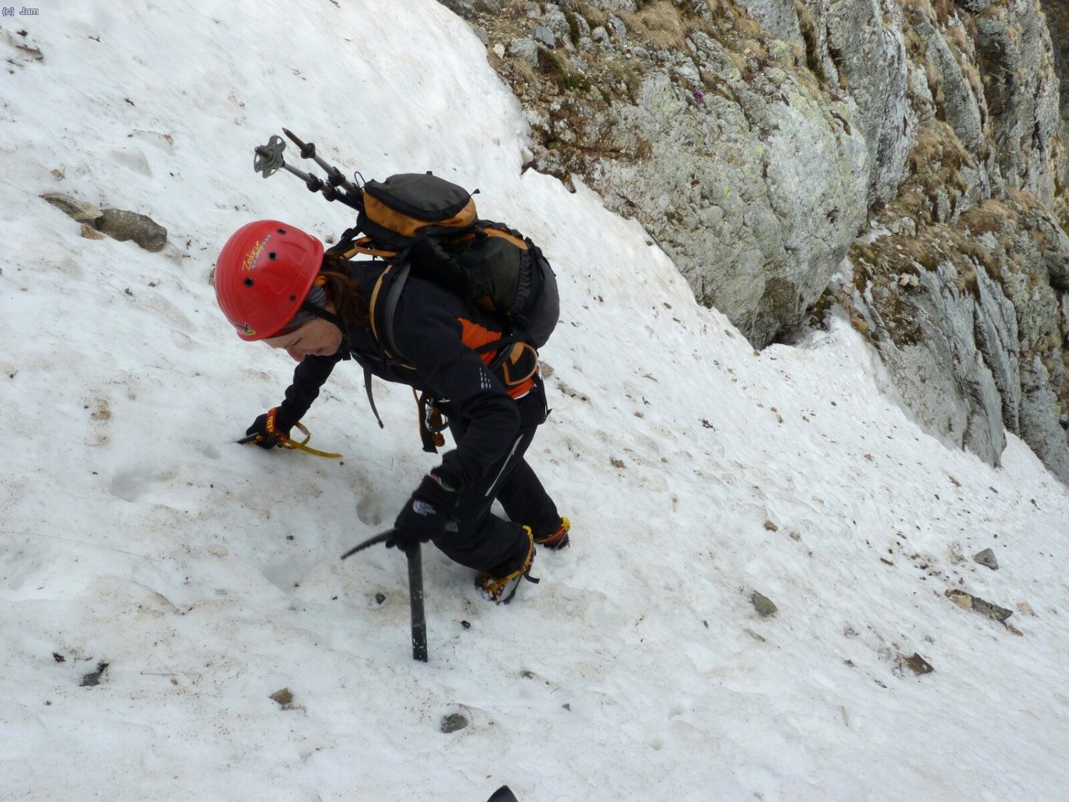 Mes endavant esta mes dura i amb for&ccedil;a tra&ccedil;a.