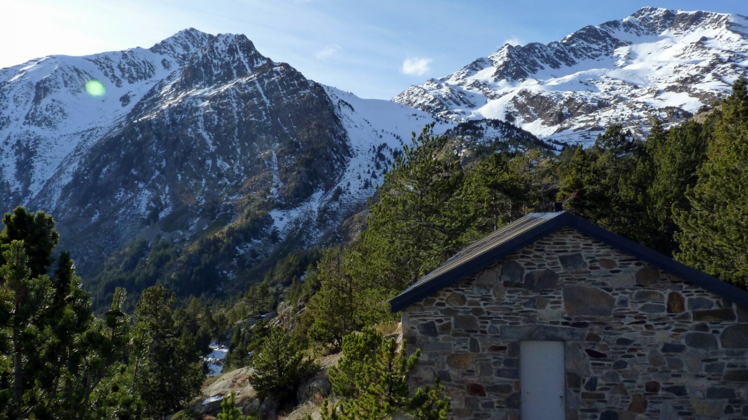 I darrera seu el Fontviva i el Cortal Rosso.