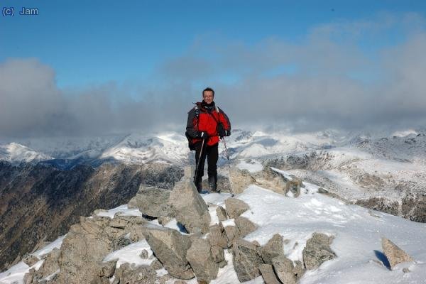 En Jaume al cim Nord del Tossal Bovinar
