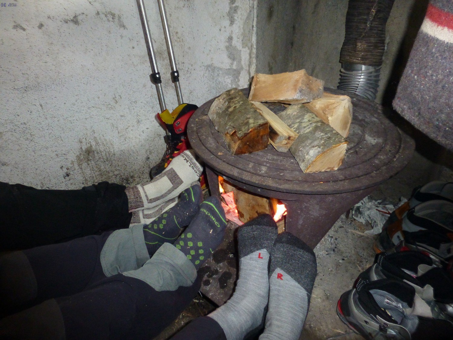Nit de Revetlla de Sant Joan, un bon foc no podia faltar.