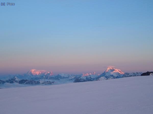 Tots els gegants es van despertant mig-endormiscats!... K maco! (kdiria la nostra amiga Lux)